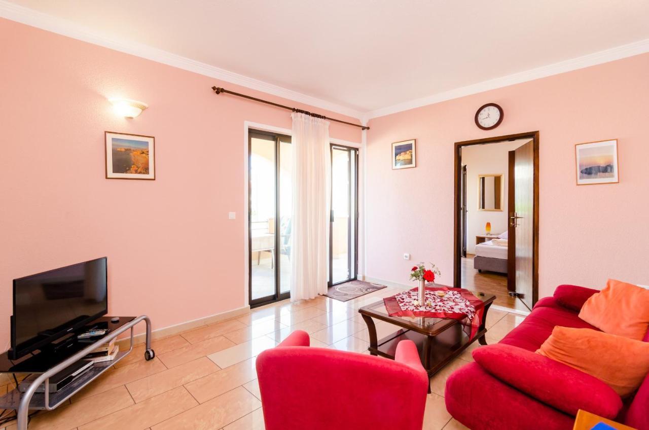 Guesthouse Somnium 챠브타트 외부 사진