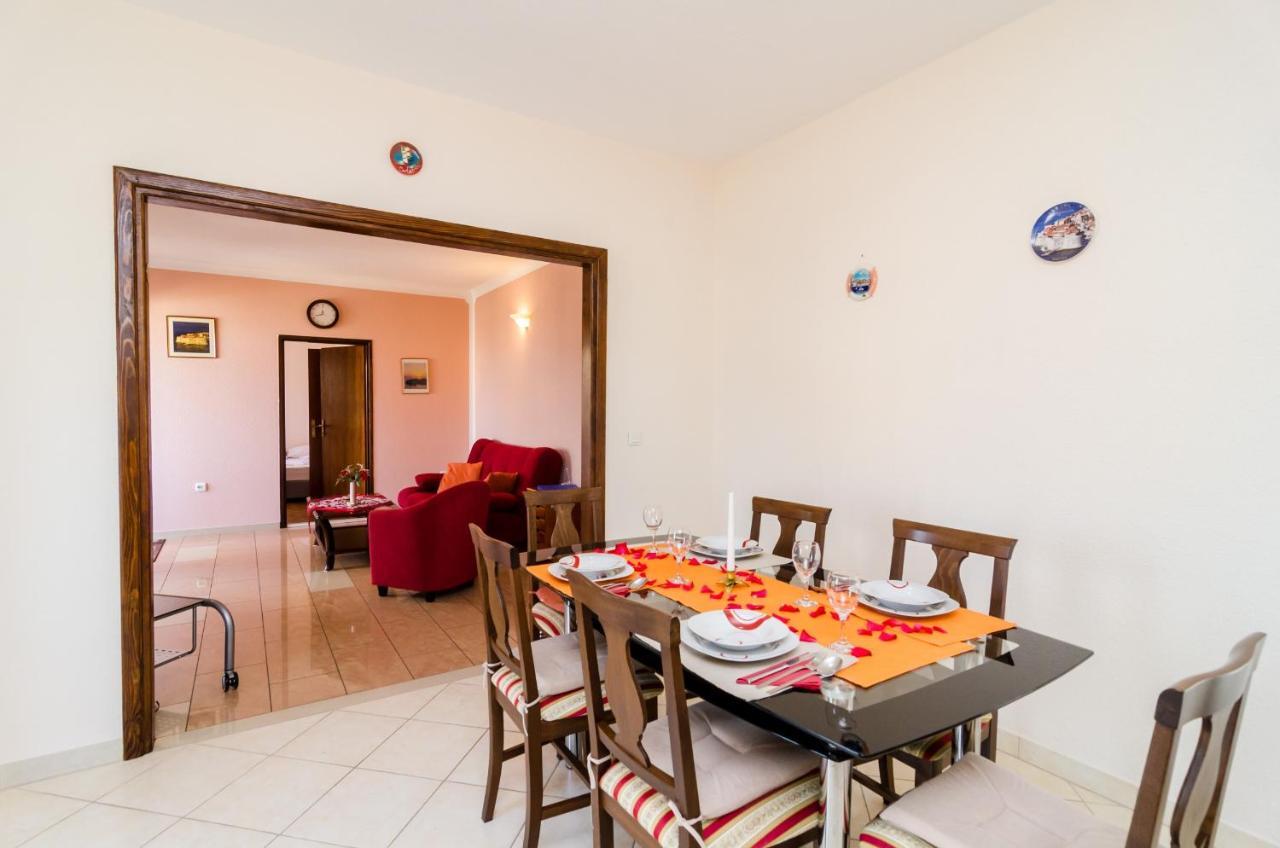 Guesthouse Somnium 챠브타트 외부 사진