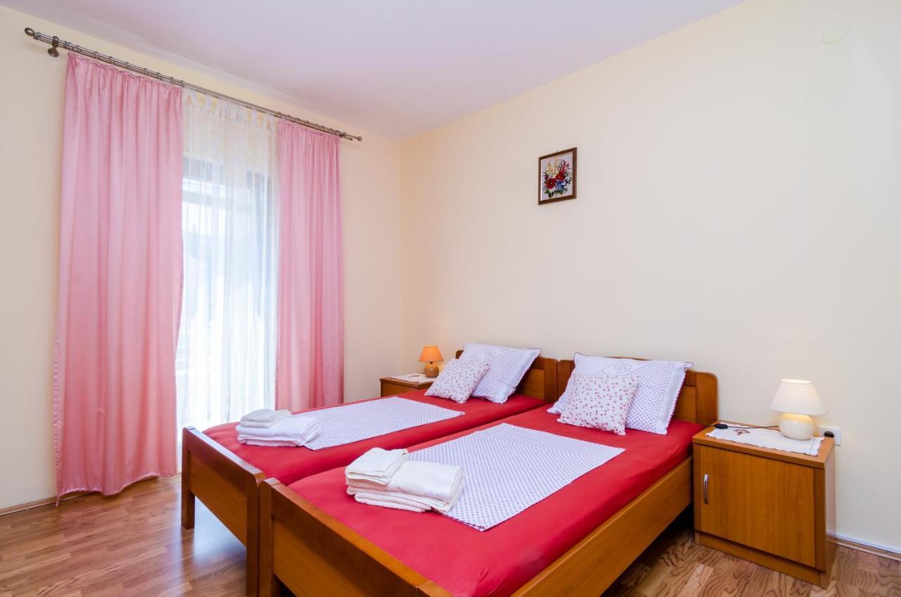 Guesthouse Somnium 챠브타트 외부 사진